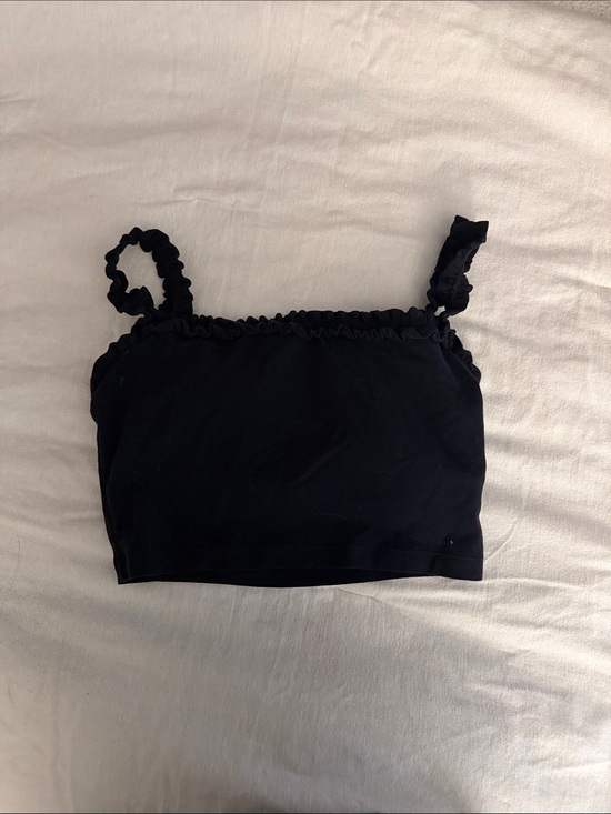 Abercrombie & Fitch Tops - Abercrombie & Fitch Black Ruffle-Strap Cropped Camisole